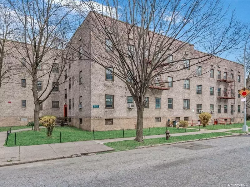 144-19 78 RD #3E, Flushing, NY 11361