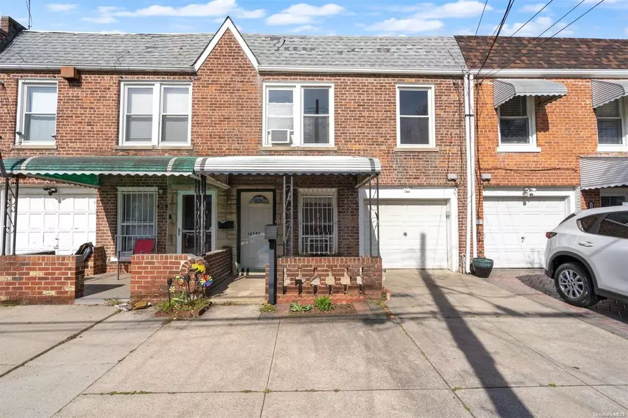 135-40 116th ST, South Ozone Park, NY 11420