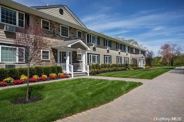 313-6 Robinson AVE #313-6, Patchogue, NY 11772