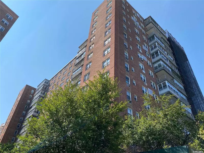 138-10 Franklin AVE #10G, Flushing, NY 11355