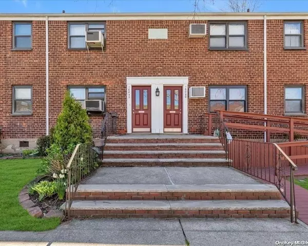 Whitestone, NY 11357,160-52 Willets Point BLVD #1st Fl