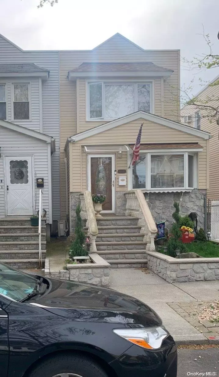 Glendale, NY 11385,69-30 67th PL