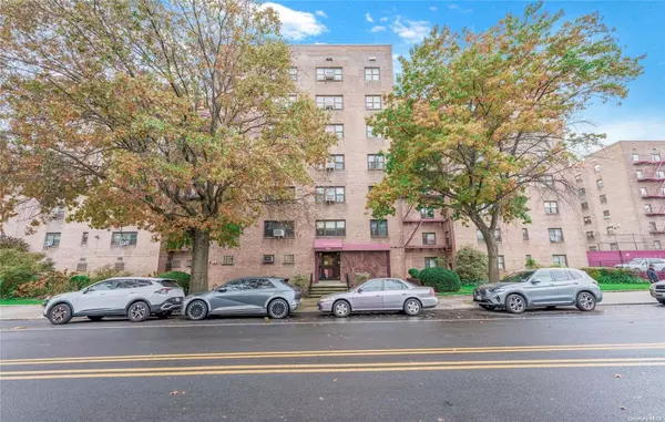 Flushing, NY 11354,29-30 138 ST #6F