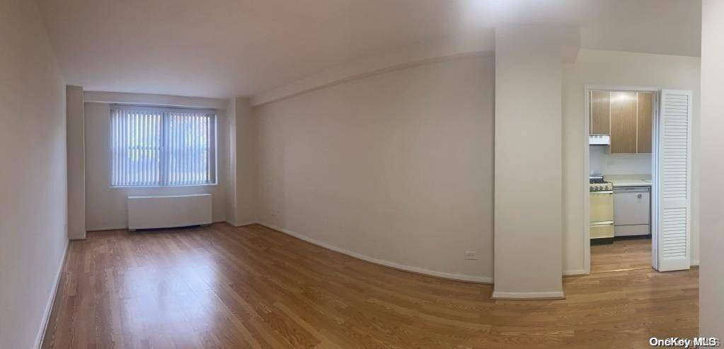 61-20 Grand Central Pkwy #A 101, Forest Hills, NY 11375