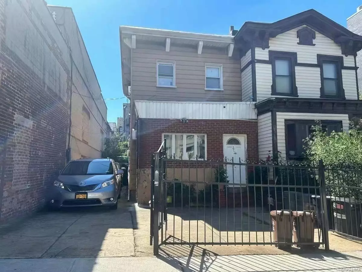 Brooklyn, NY 11220,272 55th ST