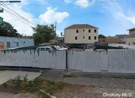 Howard Beach, NY 11414,163-50 104th ST