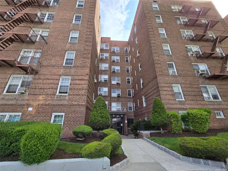 63-85 Woodhaven BLVD #3H, Rego Park, NY 11374