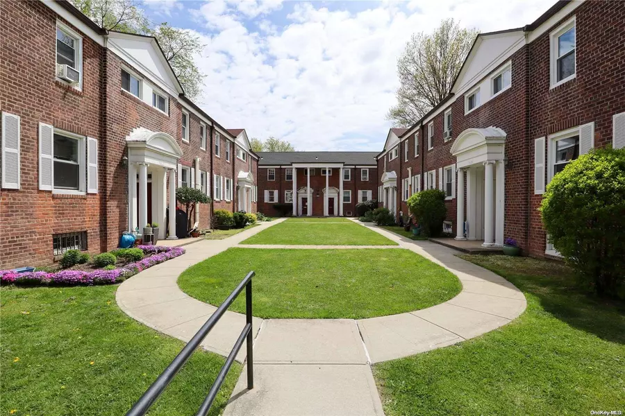 144-20 Village Road #2, Jamaica Hills, NY 11435