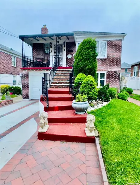 239 Beach 126th ST, Rockaway Park, NY 11694