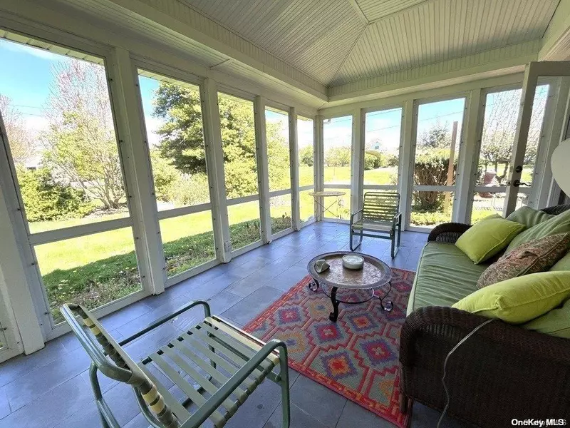 400 Hill RD, Southold, NY 11971