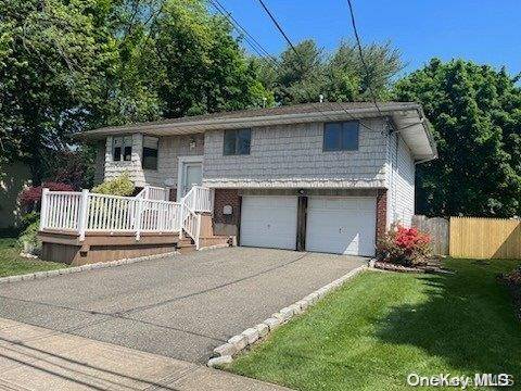 109 Albany ST, Deer Park, NY 11729