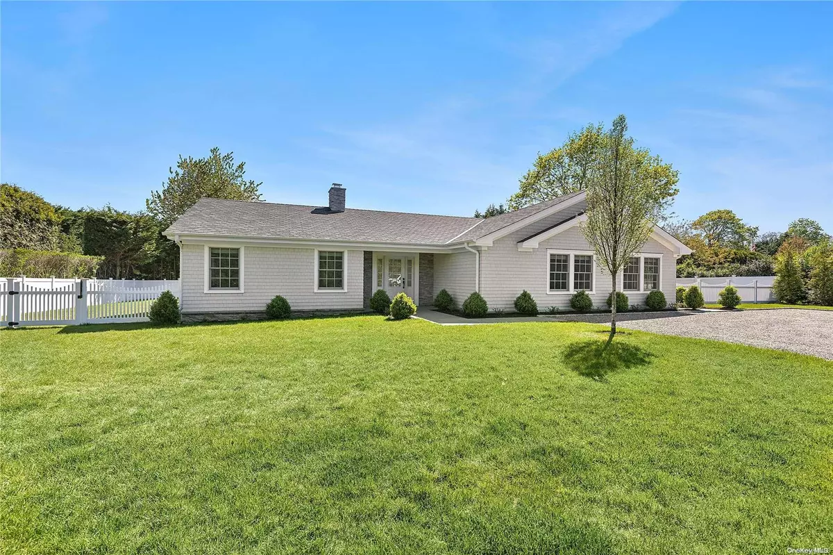 Westhampton Beach, NY 11978,275 Mill RD