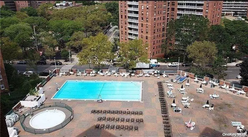 Rego Park, NY 11374,97-07 63rd Road #5C