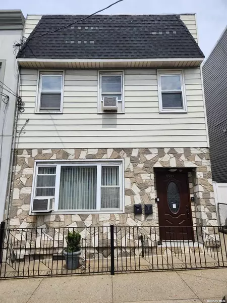 60-65 55th ST, Maspeth, NY 11378