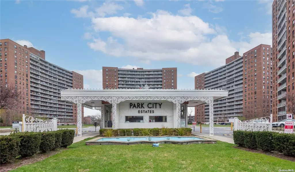 61-35 98th ST #16C, Rego Park, NY 11374