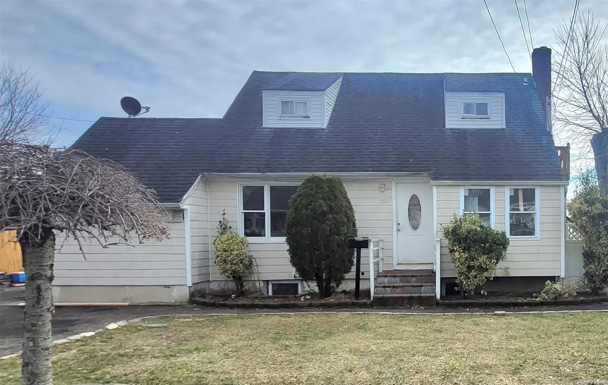 Central Islip, NY 11722,350 Clift ST