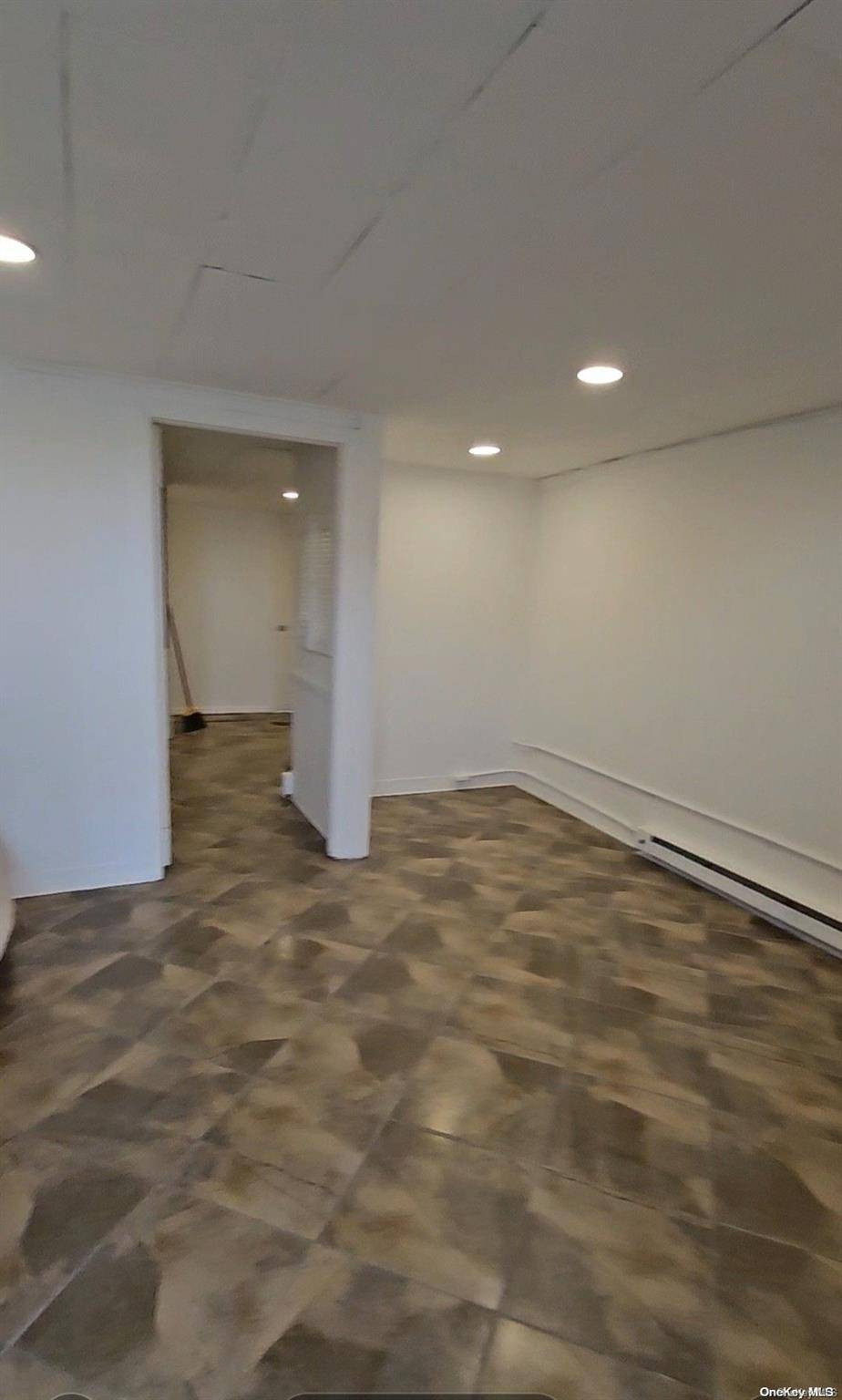 East Meadow, NY 11554,2390 Hempstead