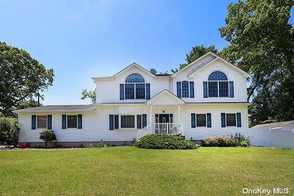 Ronkonkoma, NY 11779,80 Rosevale AVE