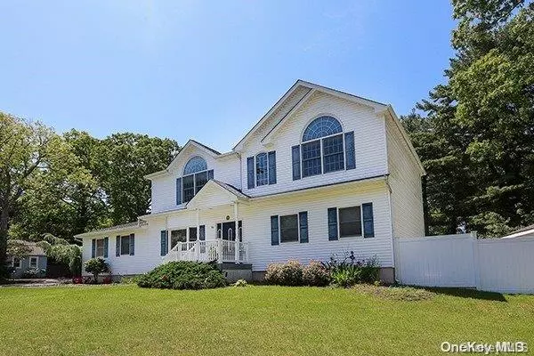 Ronkonkoma, NY 11779,80 Rosevale AVE
