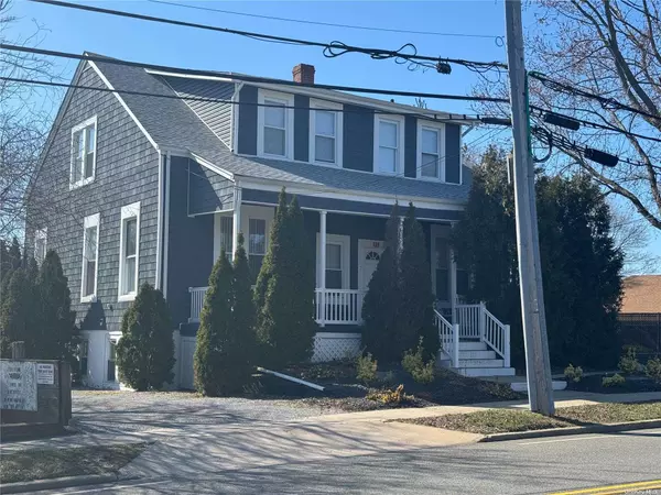 Port Jefferson, NY 11777,126 Oakland AVE #201