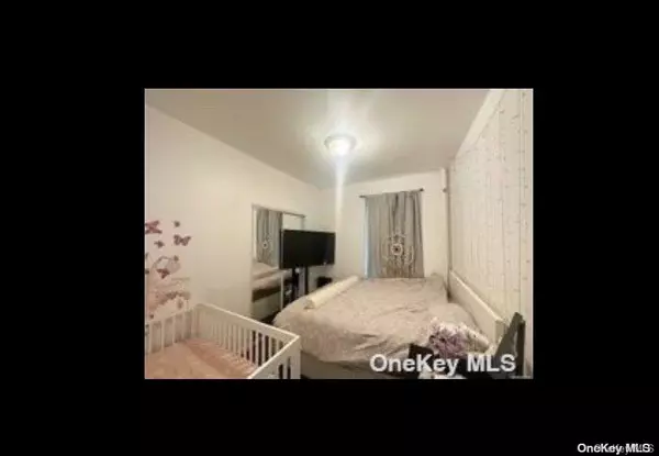 Astoria, NY 11105,21-78 35 ST #5F