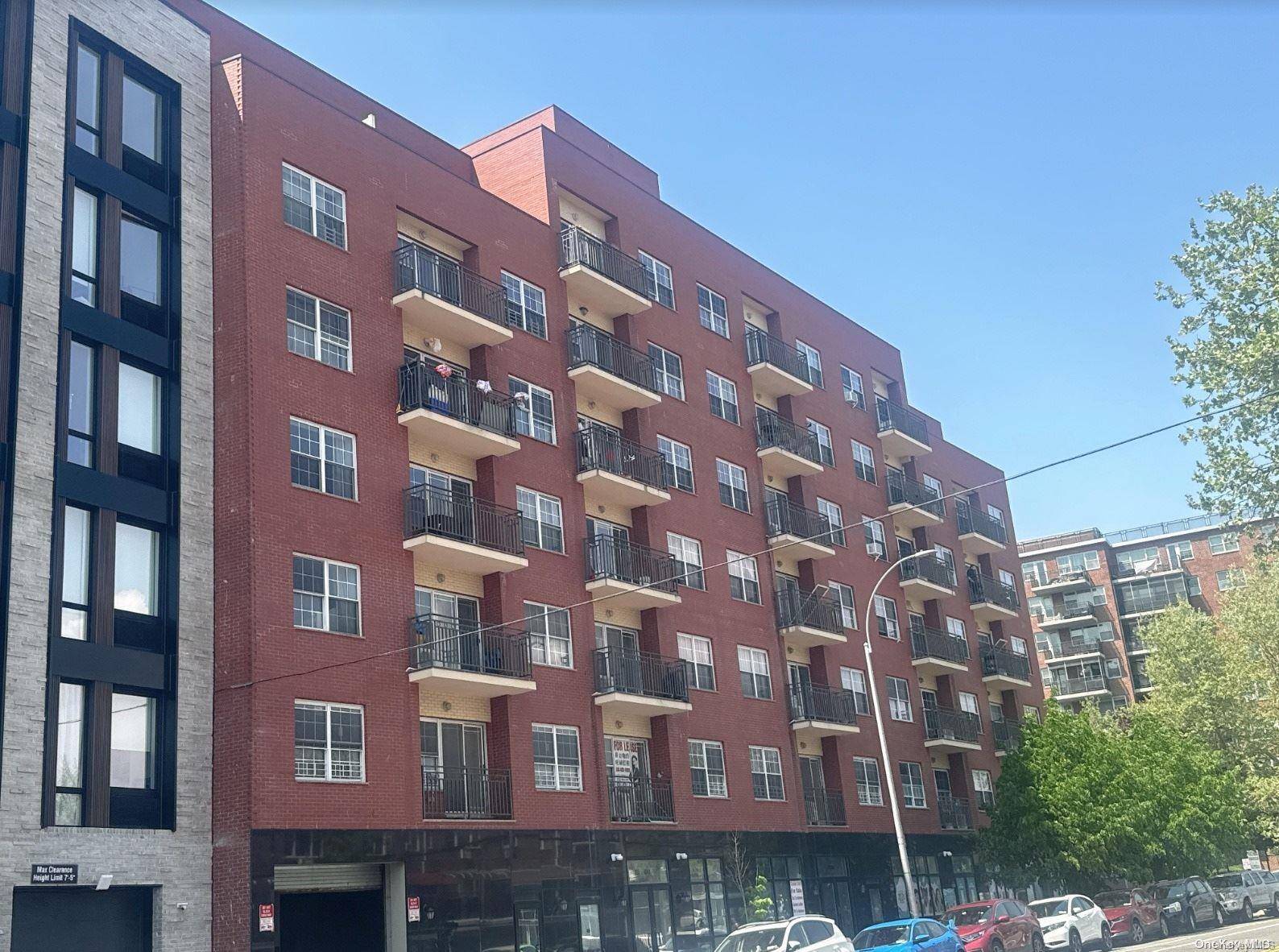 71-66 Parsons BLVD #5C, Fresh Meadows, NY 11365