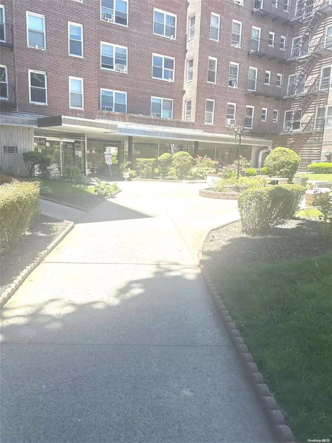 Jamaica Estates, NY 11432,84-50 169 ST #416