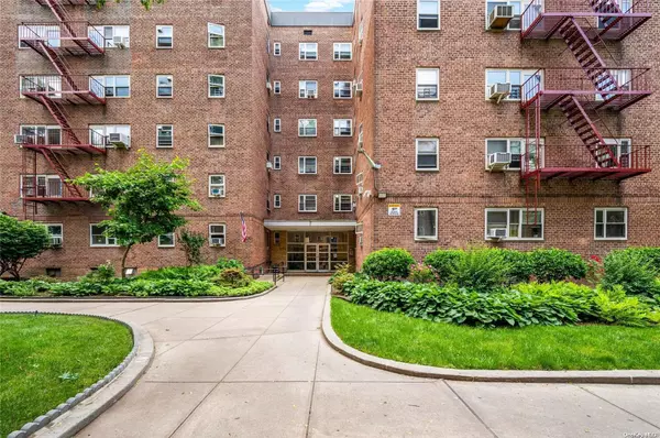 44-69 Kissena BLVD #1L, Flushing, NY 11355