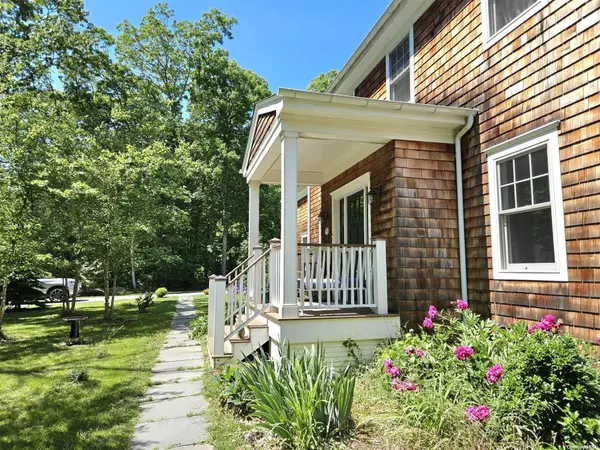 Southold, NY 11971,6430 Hortons LN