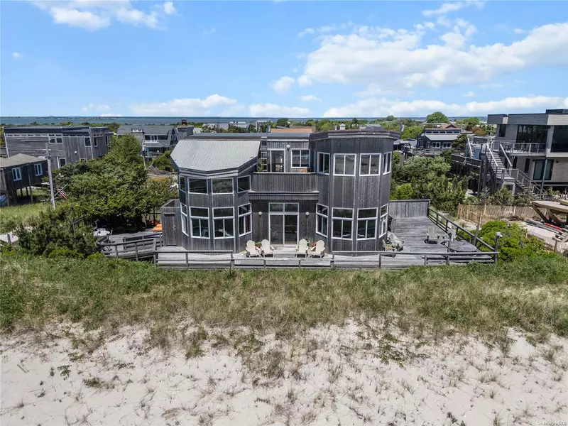 13 W Lighthouse WALK, Bay Shore, NY 11706