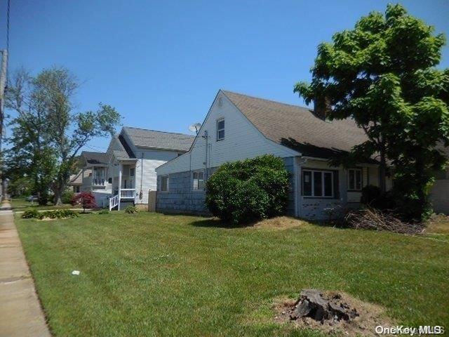 112 Front ST, Freeport, NY 11520