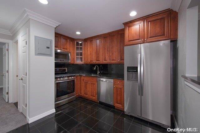Coram, NY 11727,1 Brookwood DR #306B