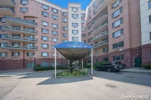 Rockaway Park, NY 11694,136 Beach 117th ST #2C