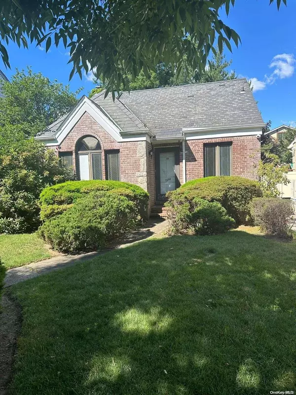 72-44 141st ST, Kew Garden Hills, NY 11367