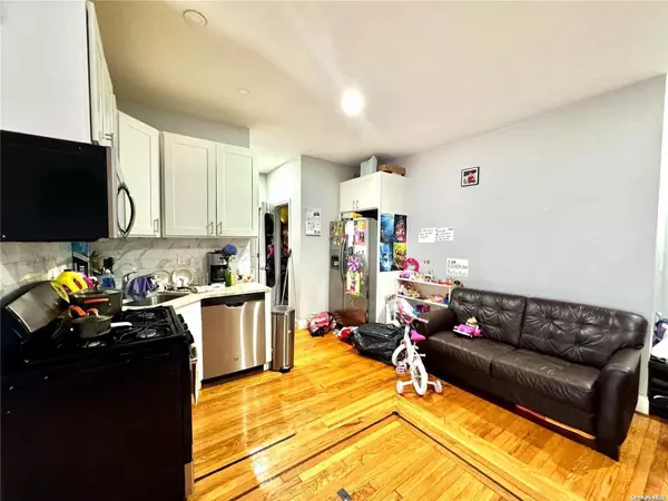 Great Neck, NY 11021,1 Hillside AVE #1F