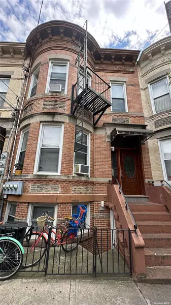 60-80 67th AVE #2R, Ridgewood, NY 11385