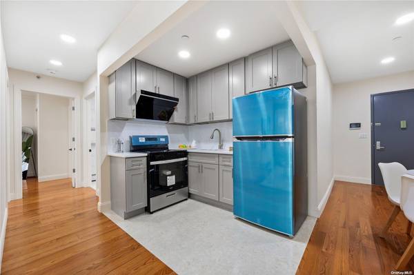 Flushing, NY 11355,141-15 Cherry AVE #3D