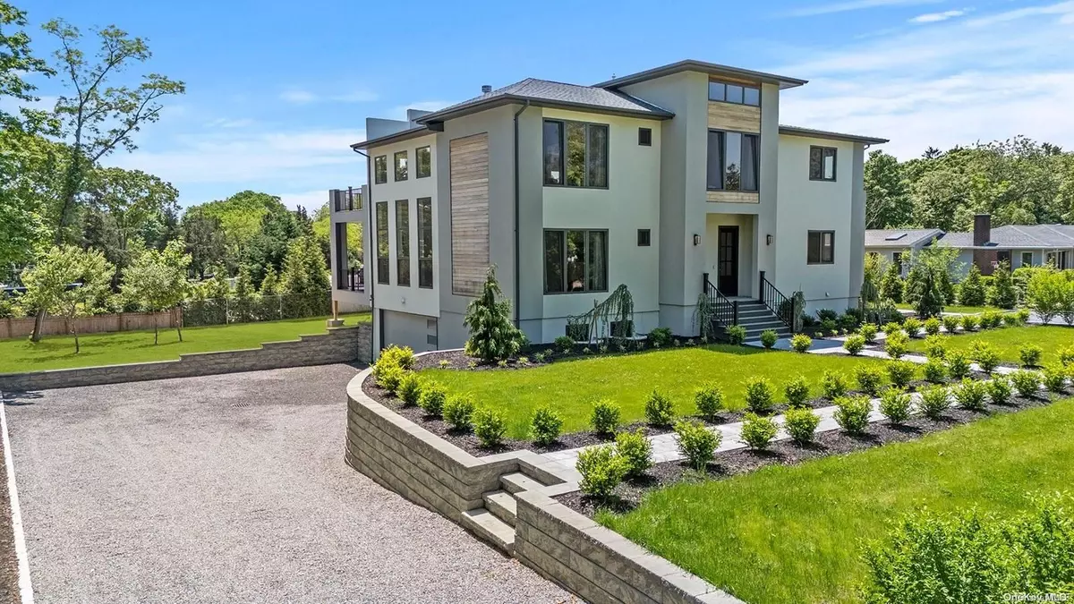Jamesport, NY 11947,1001 Peconic Bay Blvd