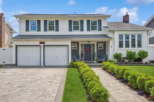 Seaford, NY 11783,2629 S Seamans Neck RD