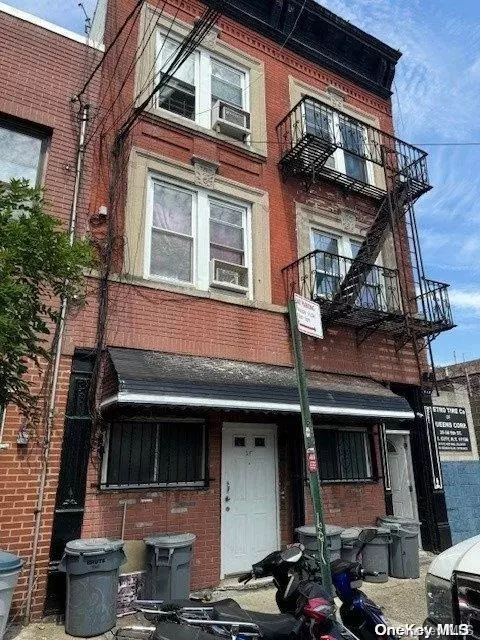 Long Island City, NY 11106,35-60 9th ST