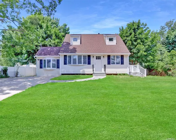 199 Thames ST, Port Jefferson Station, NY 11776