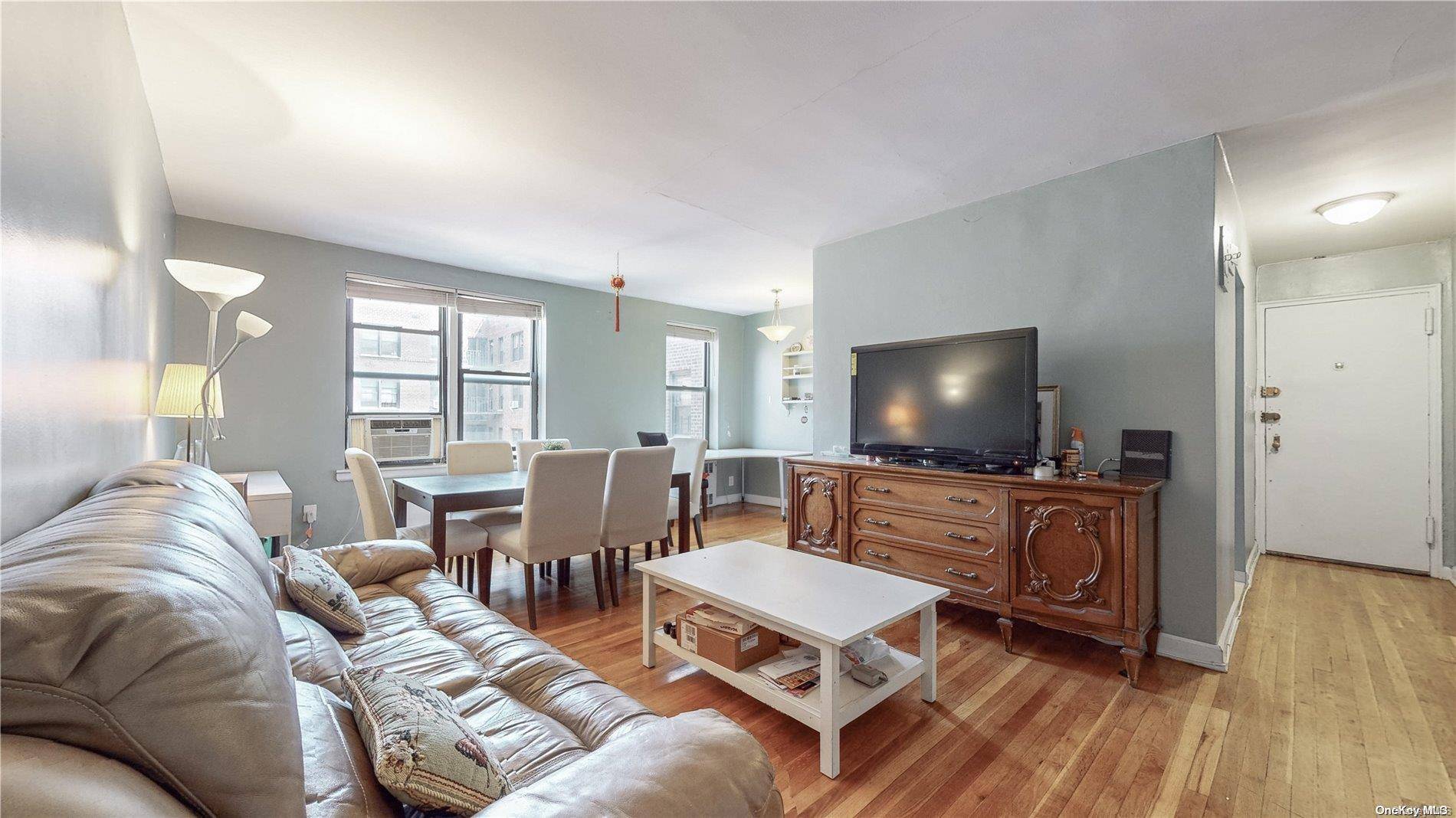 105-07 66th RD #5A, Forest Hills, NY 11375