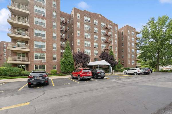 23-35 Bell BLVD #1G, Bayside, NY 11360