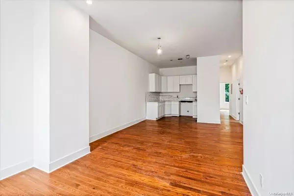 East New York, NY 11208,333 Milford ST