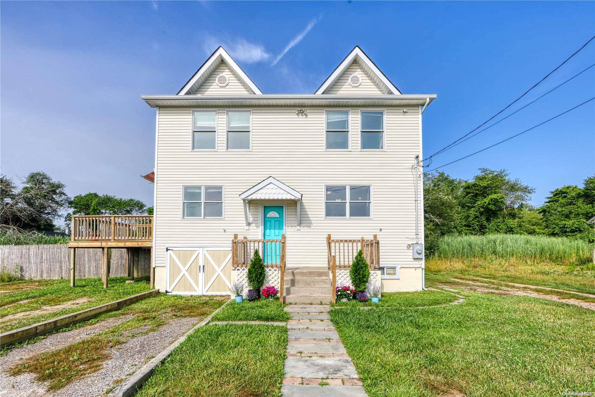 118 Riviera DR, Mastic Beach, NY 11951