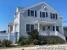 Long Beach, NY 11561,707 W Olive ST