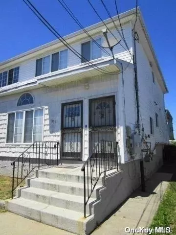 Far Rockaway, NY 11692,72-52 Almeda AVE