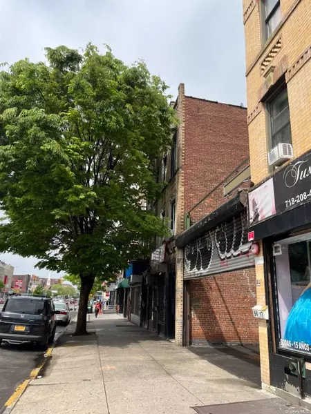 98-13 Northern Blvd, Corona, NY 11368