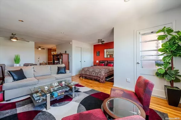 600 Shore Rd. #6m, Long Beach, NY 11561