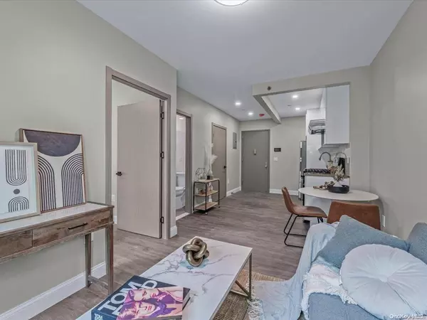 Fresh Meadows, NY 11365,163-07 72nd AVE #2D